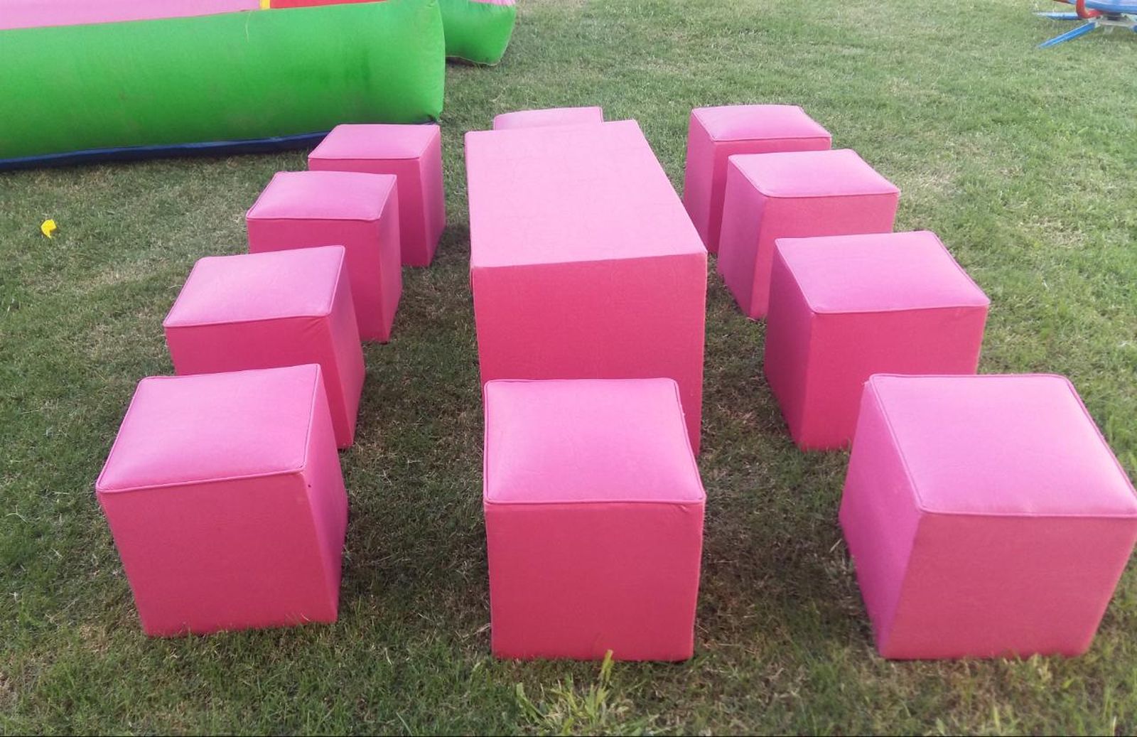 Minilivings Rosa x10+ 1 Mesa — alquiler en Córdoba