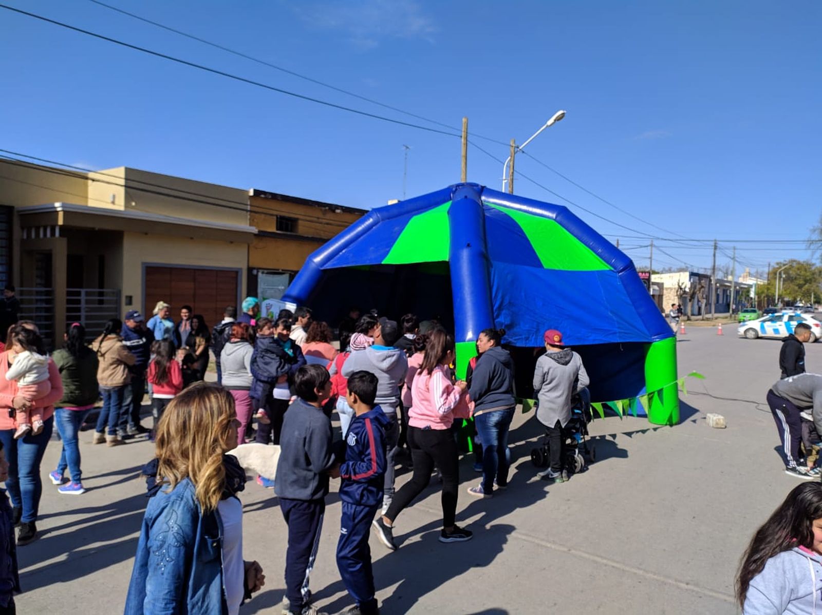 Gazebo Inflable Azul 5x5 — alquiler en Córdoba